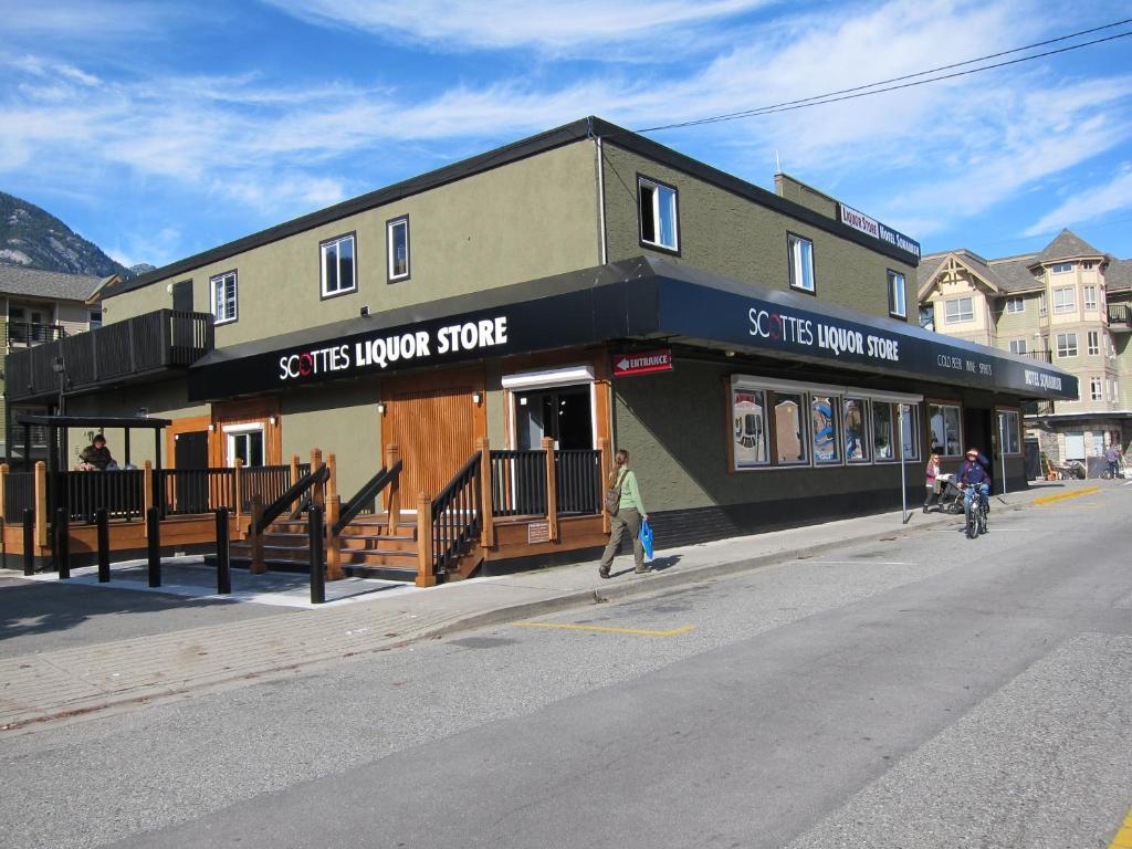 Hotel Squamish Esterno foto